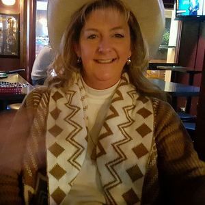 Meet your Posher, Amber